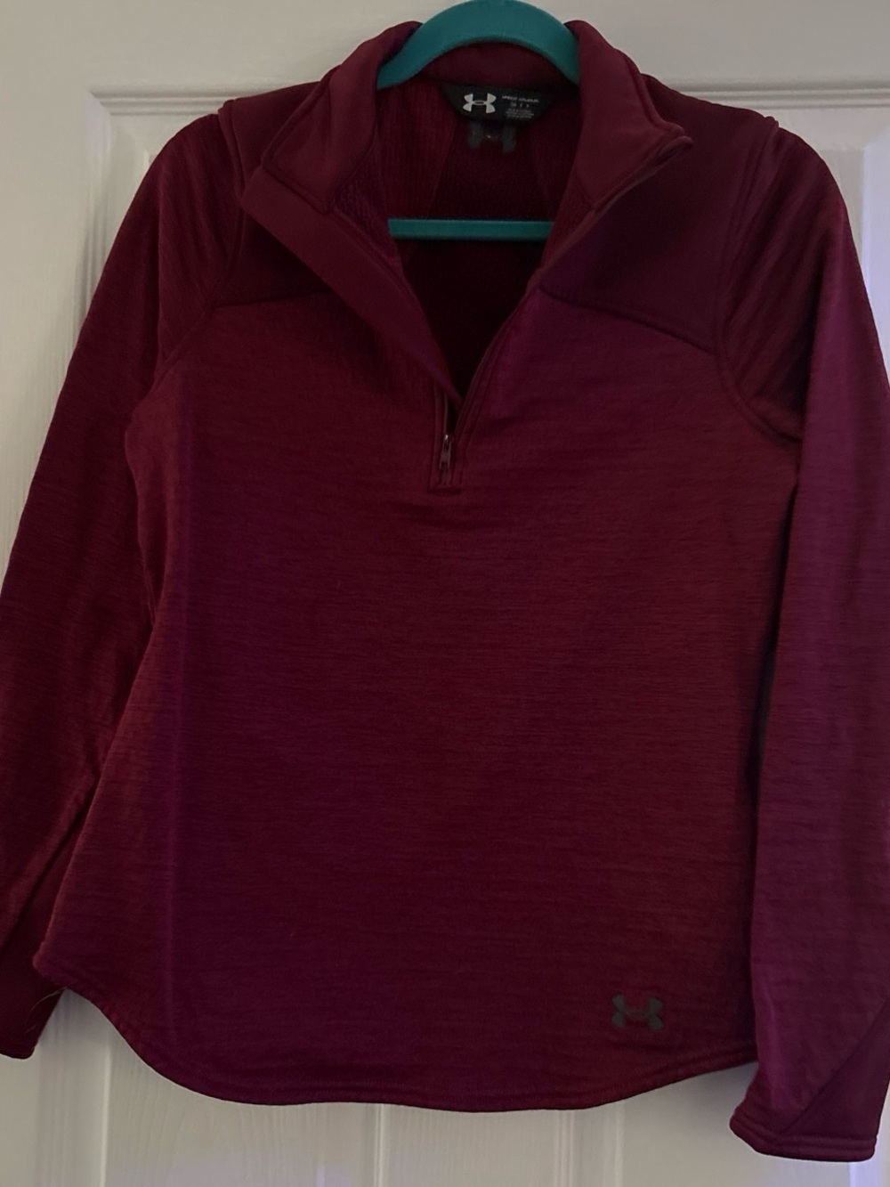 Under Armour Women's Burgundy 1/4 Zip Pullover